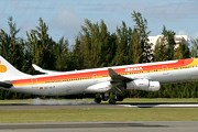 Самолет авиакомпании Iberia // Airliners.net