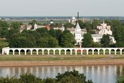 170 тысяч туристов побывало в Новгороде в 2009 году. // Wikipedia
