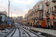 Прокладка трамвайных путей по улице Yaffa // Travel.ru