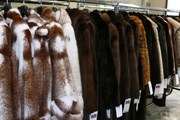 Покупка шуб привлекает туристов в Грецию. // Ratanews.ru