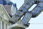 На создание скульптуры потребовалось 85 тысяч ключей. // lidovky.cz