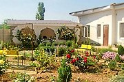 Крымские усадьбы предоставляют только кров и пищу. // ostrovok.crimea.com