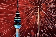 Открытие телебашни сопровождалось фейерверком. // turystyka.wp.pl