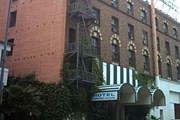 В Hotel Normandie можно купить и курить марихуану. // city-data.com