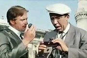 На месте съемок появится памятник "Падающему Никулину". // ytimg.com