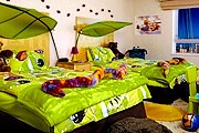 В отелях открыты номера для детей. // swissotel.com