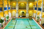 Вечеринки пройдут в старинной турецкой купальне Рудаш. // Travel.ru