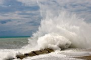Средиземное море становится горячее и наступает на Кипр. // shunk.ru