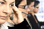 Обращаясь в call-центр, следует контролировать свой банковский счет. // alexnolan.net