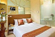 Номер в Cosmo Kowloon Hotel в Гонконге // hotels.com