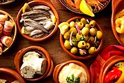 Существует множество вариантов тапас. // costas-spain.perfecttravelblog.com