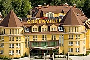 Отель расположен на месте комплекса Greenville Hotel and Apartments. // parkinn.com