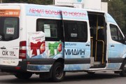 Маршрутка №949 ожидает пассажиров в Шереметьево. // Travel.ru