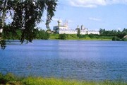 Лодейное Поле находится на реке Свирь. // lodeinoepole.allnw.ru