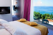 Из номеров открывается живописный вид на море. // radissonblu.com