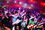 Ночные дискотеки на курортах Турции запрещены. // caesarsebastian.com