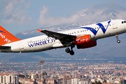 Самолет авиакомпании WindJet // Airliners.net