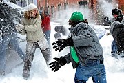 Гости праздника сразятся в снежки. // telluride.com