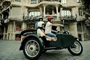 Осмотреть достопримечательности Барселоны можно на ретромотоцикле. // ridebrightside.com