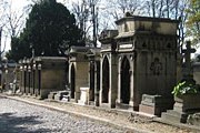 Кладбище Père-Lachaise в Париже // travelpod.com