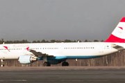 Самолет авиакомпании Austrian // Travel.ru