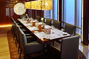 В ресторане At.mosphere // cntraveller.com