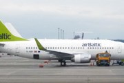 Самолет авиакомпании airBaltic // Travel.ru