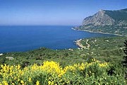 Крым ждет российских туристов. // britannica.com