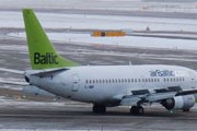 Самолет авиакомпании airBaltic // Travel.ru