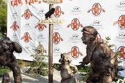 Авторы памятника - Мурат Мансуров и Викентий Комков. // РИА "Новости"