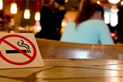 В соседних странах запрет действует уже давно. // cigarettesreporter.com