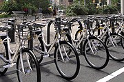 Стоянка велосипедов SoBi // socialbicycles.com