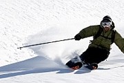 В Альпах - от 7 до 60 см свежего снега. // stubai.at