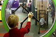 В музеях экспонаты можно будет трогать руками. // afisha.ru