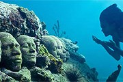 В подводном парке Гренады // underwatersculpture.com
