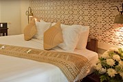 Номер в Xiengthong Palace // xiengthongpalace.com