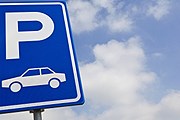 Время платной парковки продлят до 21.00. // iStockphoto / Lya_Cattel