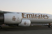 Самолет авиакомпании Emirates // Travel.ru