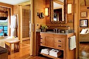Four Seasons на Бора-Бора признан самым романтическим отелем. // fourseasons.com