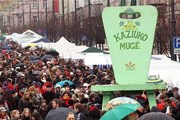 Ярмарка привлекает сотни участников и тысячи посетителей. // alkas.lt