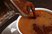 Кофе по-турецки – часть культурного наследия страны. // turkishcoffeecafe.com