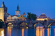 Ночная Прага // iStockphoto / benedek