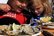 Фестиваль устриц будет интересен всей семье. // rockoysterfestival.co.uk