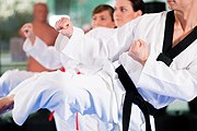 Окинава – родина каратэ. // iStockphoto / kzenon