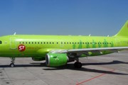 Самолет авиакомпании "Сибирь" (S7 Airlines) // Travel.ru