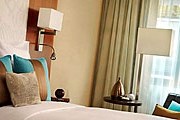 Номера оформлены в современном стиле. // marriott.com