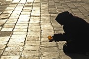 Попрошайки останутся только возле храмов. // kp.ru
