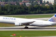 Самолет United Airlines // Travel.ru