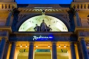 Отель расположен во Дворце правосудия. // hotel-industry.co.uk