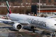 Самолет авиакомпании Emirates // Travel.ru
